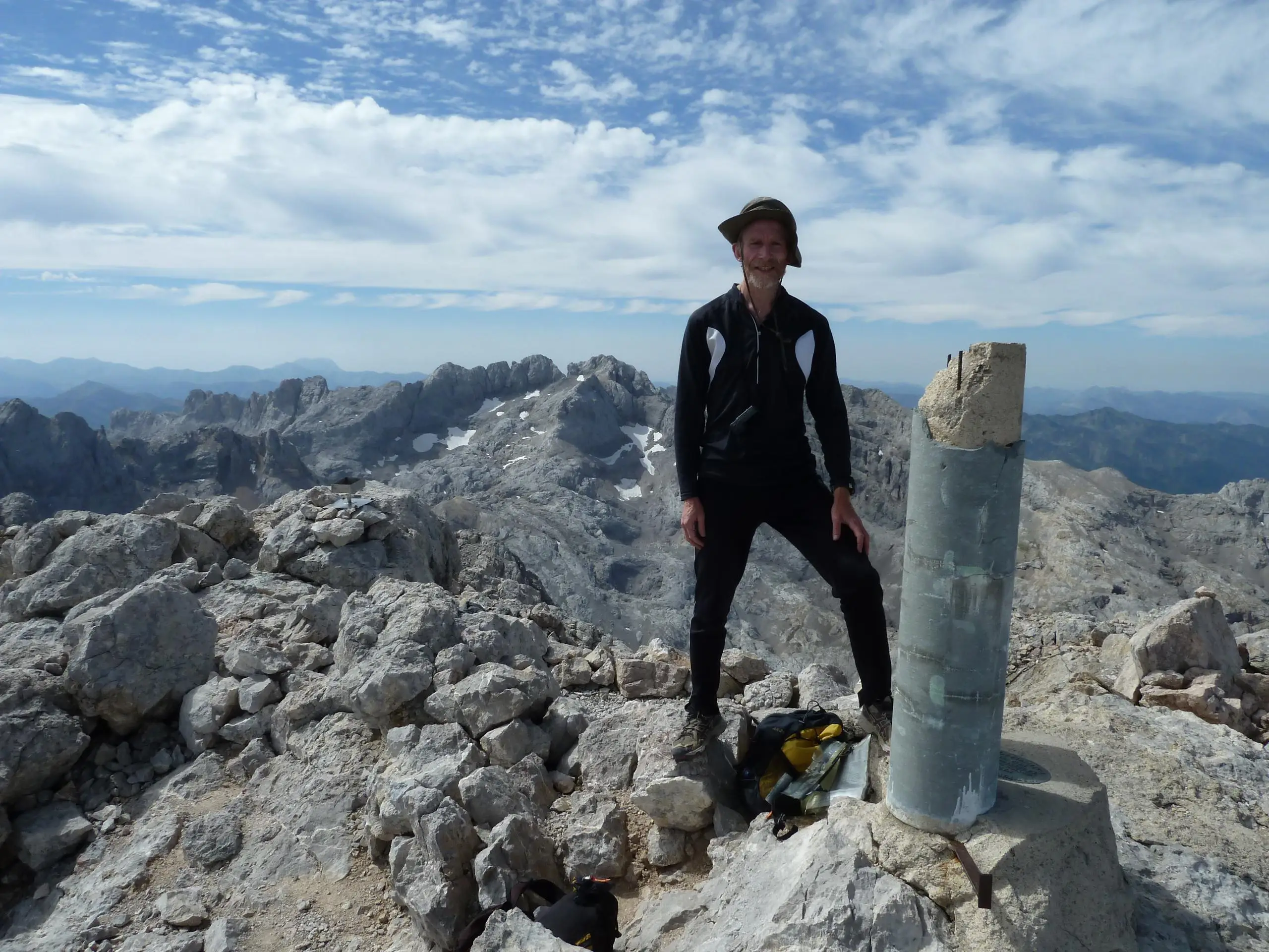 Rob also bags trigs outside Britain. Thanks to Geoff Pettengell for this photo from Spain