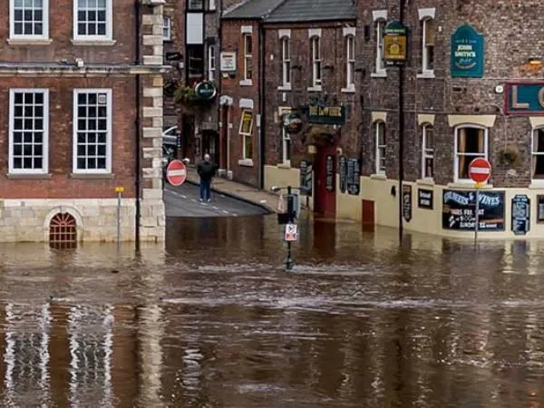 flood-street-600x450