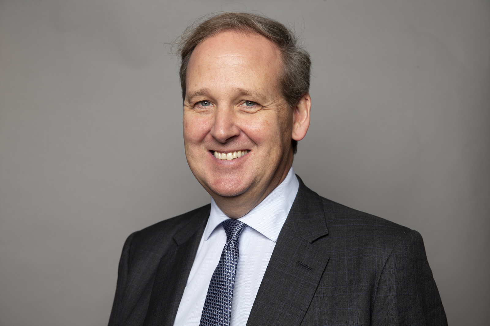 Headshot of Harry Hampson