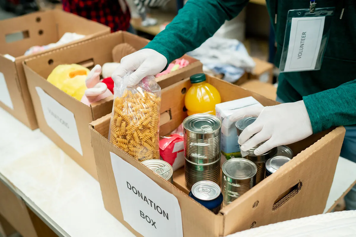 Food donation box